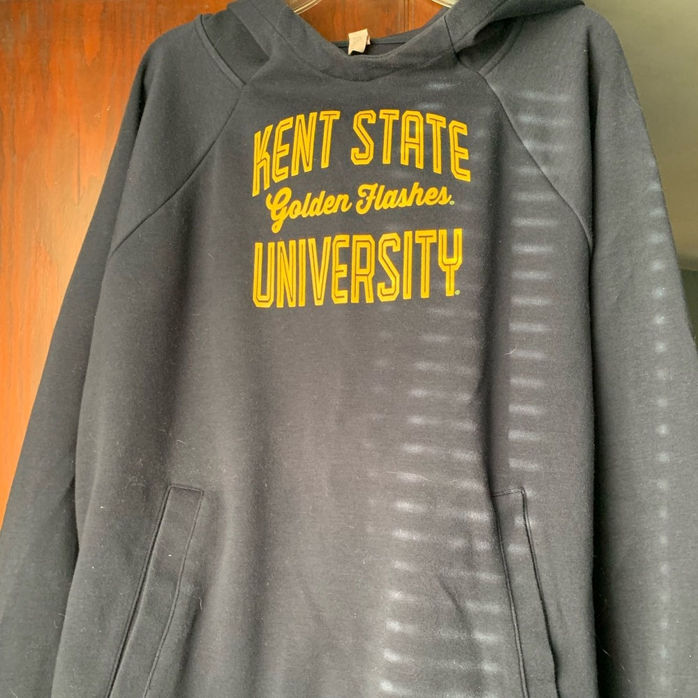 Under armor Kent state university hoodie.